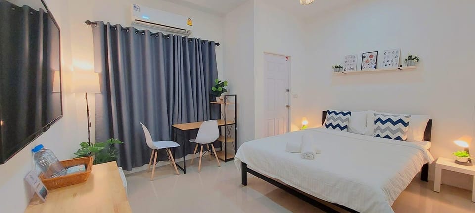 บ้านละมุน ชัยนาท Motel in Laos