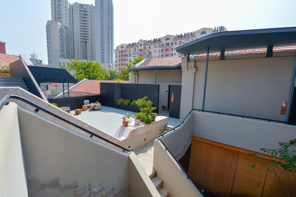 【叁栖】砾川雅憩大床房 Bed and Breakfast in Qingdao