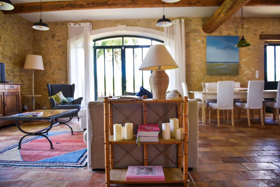 Le Mas de la Sorgue Hotel in Le Thor