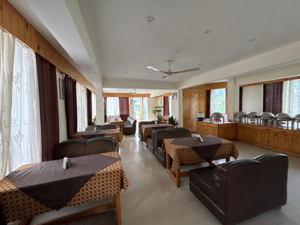 Apple Paradise Manali Hotel Hotel in Manali