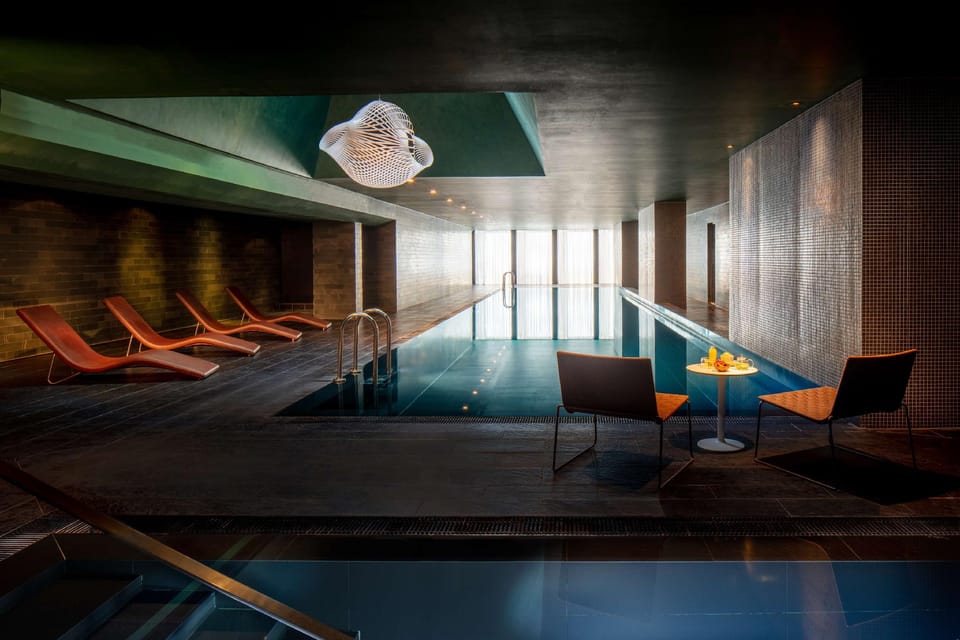 Swimming pool
