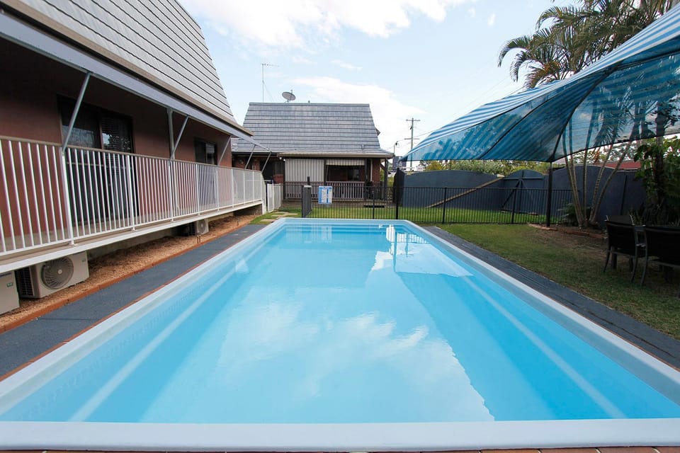 Blue Shades Motel Motel in Maryborough