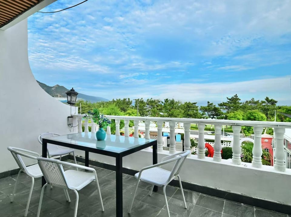 Encounter Villa · Art & Garden Homestay Hotel in Qingdao