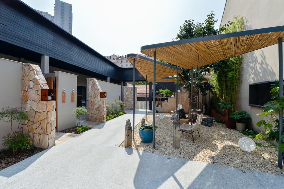 【叁栖】枫渡雅憩家庭房 Bed and Breakfast in Qingdao