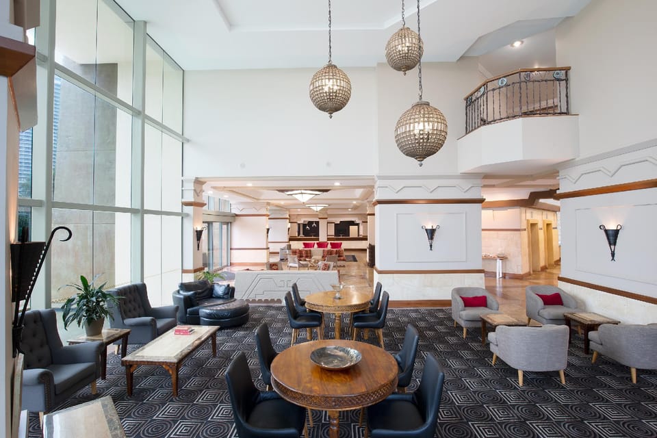 Mantra Sun City Surfers Paradise Hotel in Surfers Paradise Boulevard