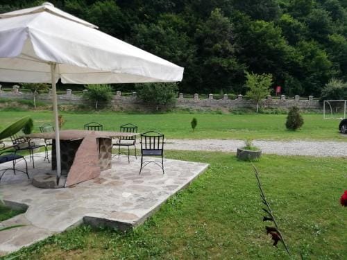 PENSIUNEA LA BUSU -BIGAR Hotel in Serbia
