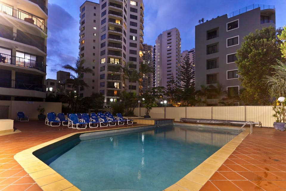 Surf Regency Apartments Apartment hotel in Surfers Paradise