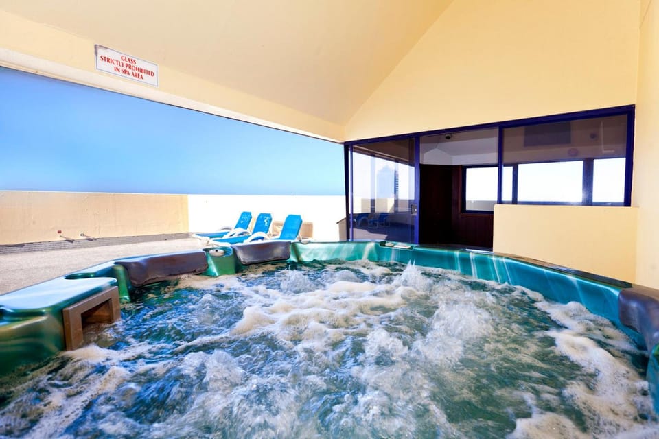 Surf Regency Apartments Apartment hotel in Surfers Paradise