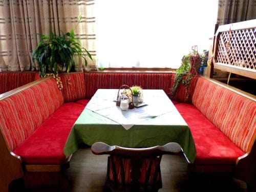 Gasthof Kaiser Hotel in Carinthia, Austria