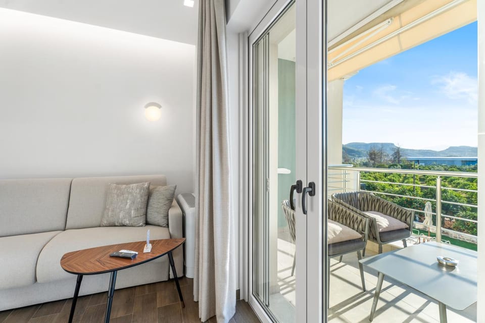 Frunze Luxury Apartments Apartment hotel in Argolis, Greece