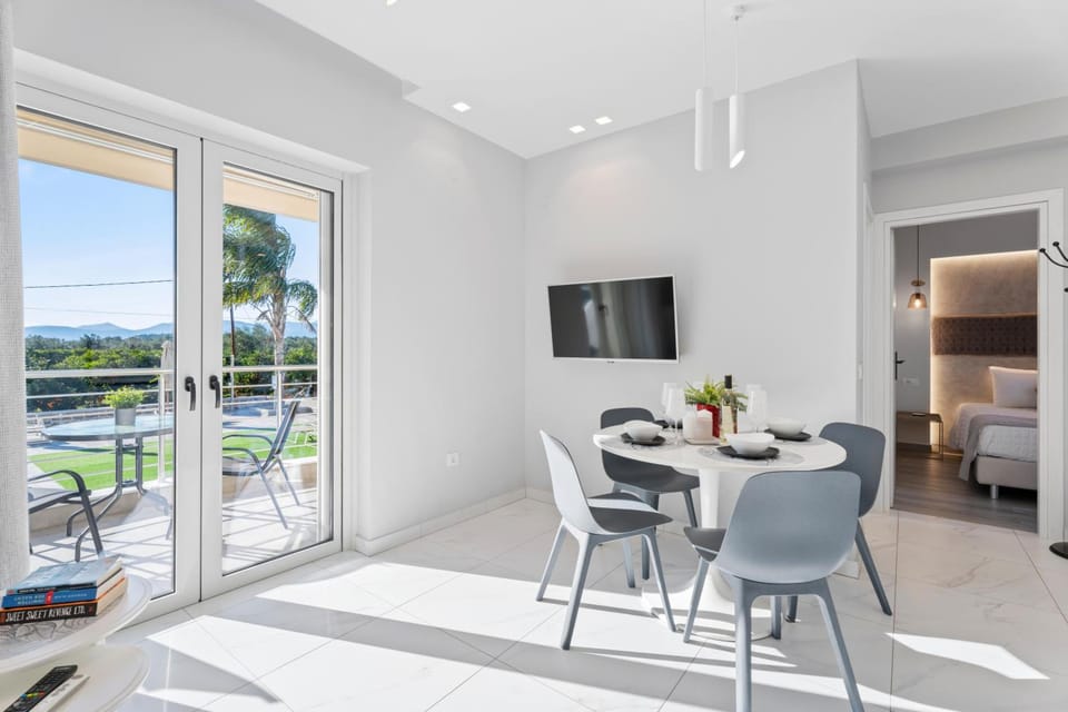 Frunze Luxury Apartments Apartment hotel in Argolis, Greece