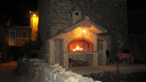 Flower Double Room SPLIT - Dugopolje Hotel in Split-Dalmatia County