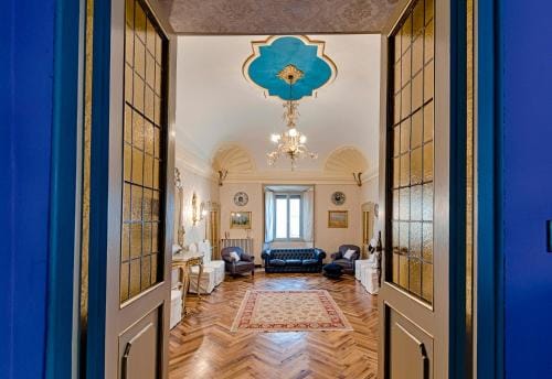 antica bifora rsm Hotel in Marche