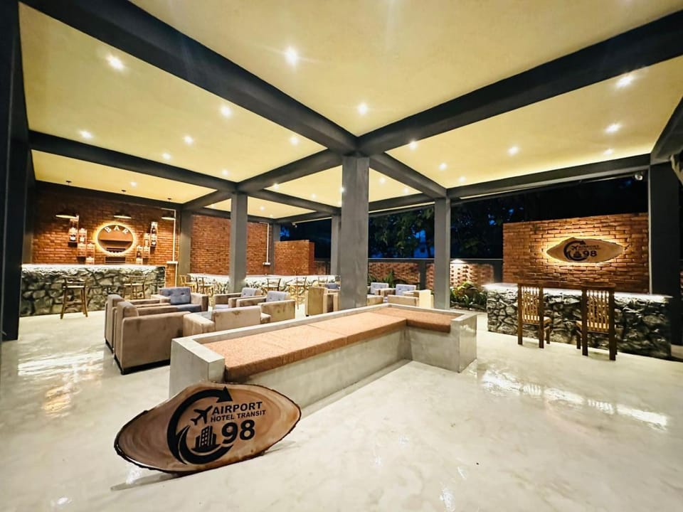 Airport Hotel Transit 98  Hotel in Western Province