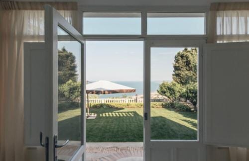 SECRET GARDEN - Suites & Apartments Hotel in Vasto