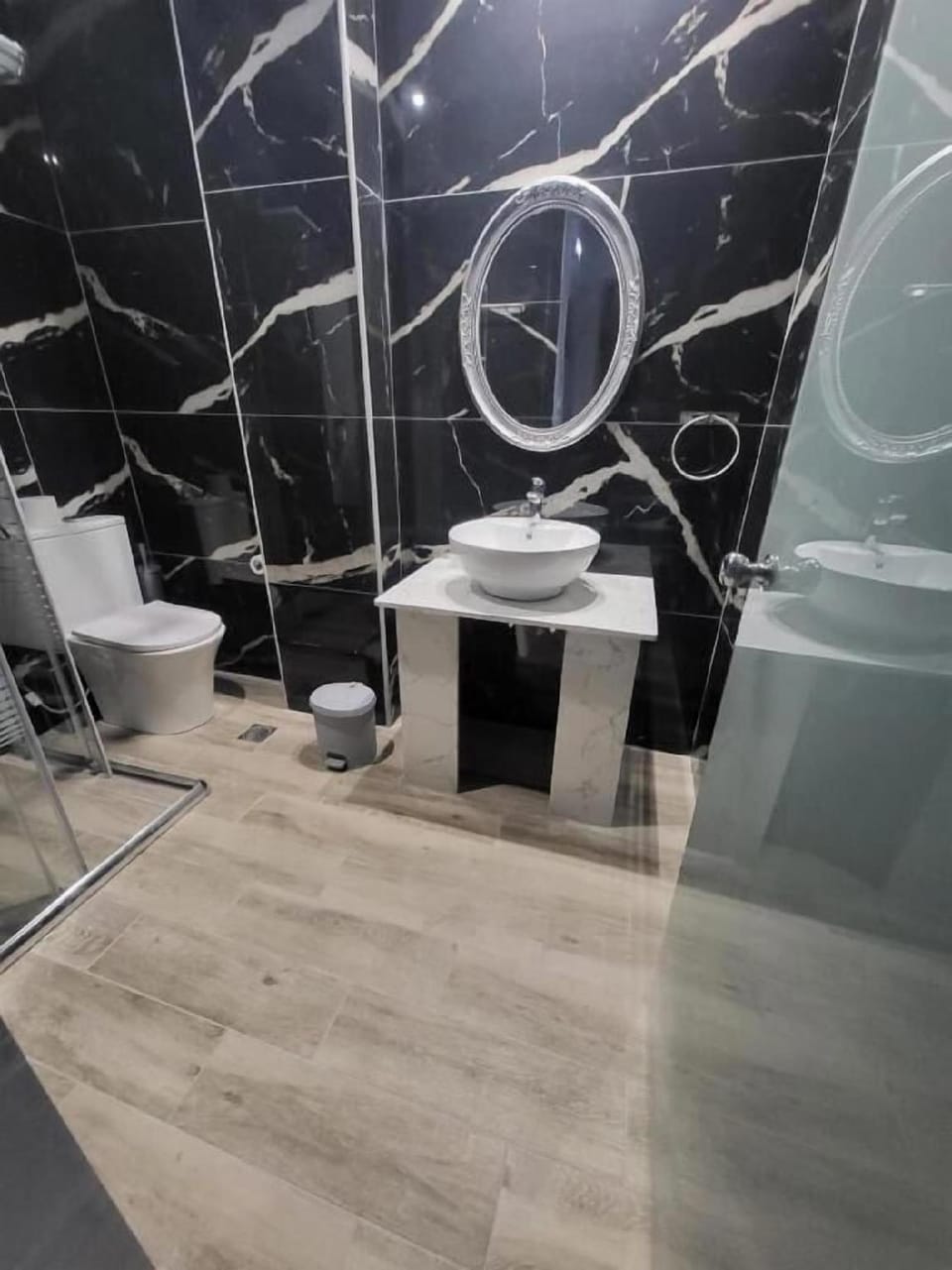 Diamond Piraeus Port Hotel in Pireas