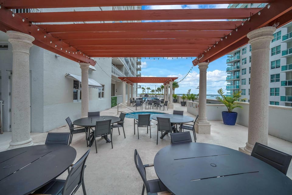 Elite Brickell Bay Serviced Apartments Apartment hotel in Brickell