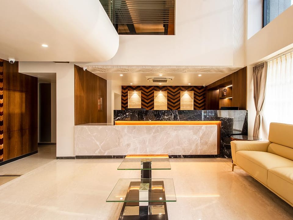Saltstayz Premier- Bengaluru Hebbal Airport Road  Hotel in Bengaluru