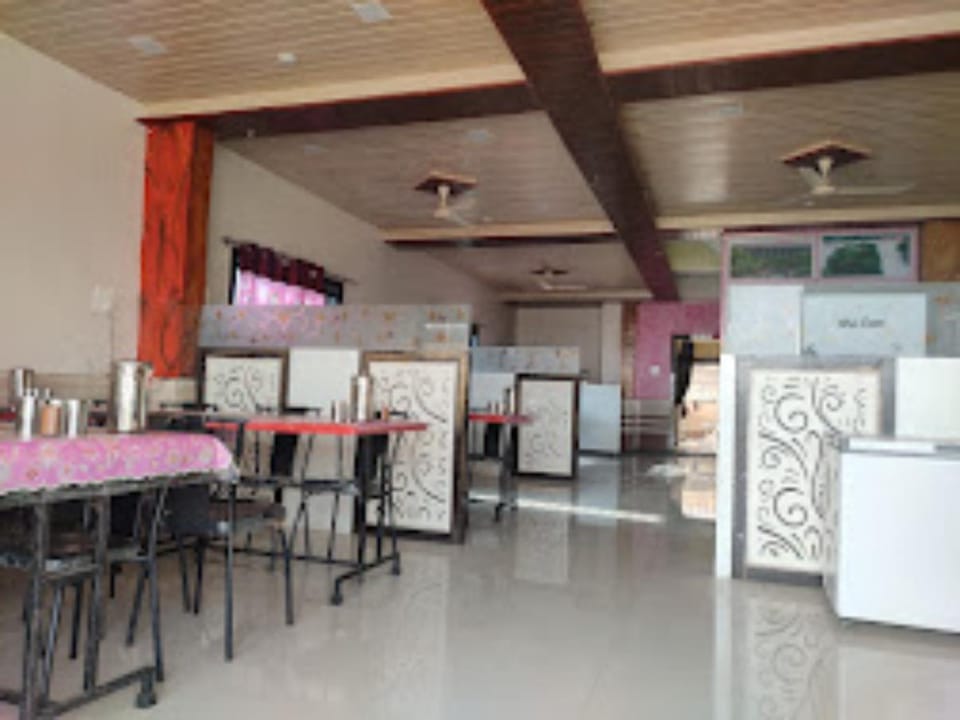 Hotel Panchrtan Hotel in Maharashtra