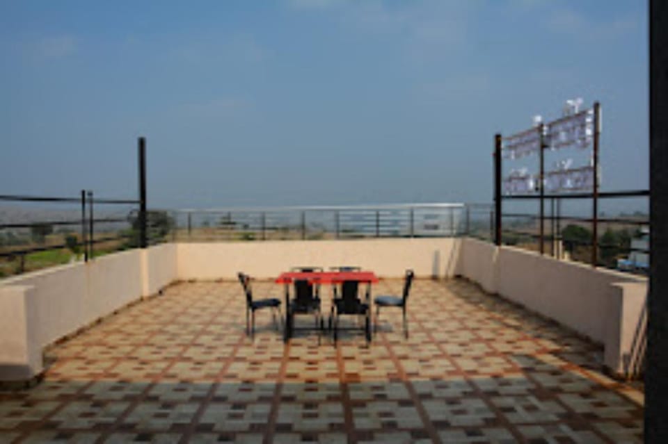 Hotel Panchrtan Hotel in Maharashtra