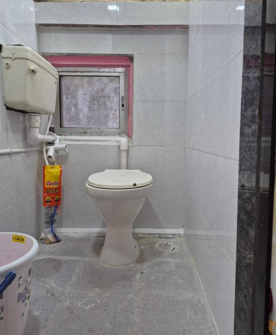 Swami Single Bed Dormstay Hostel in Maharashtra