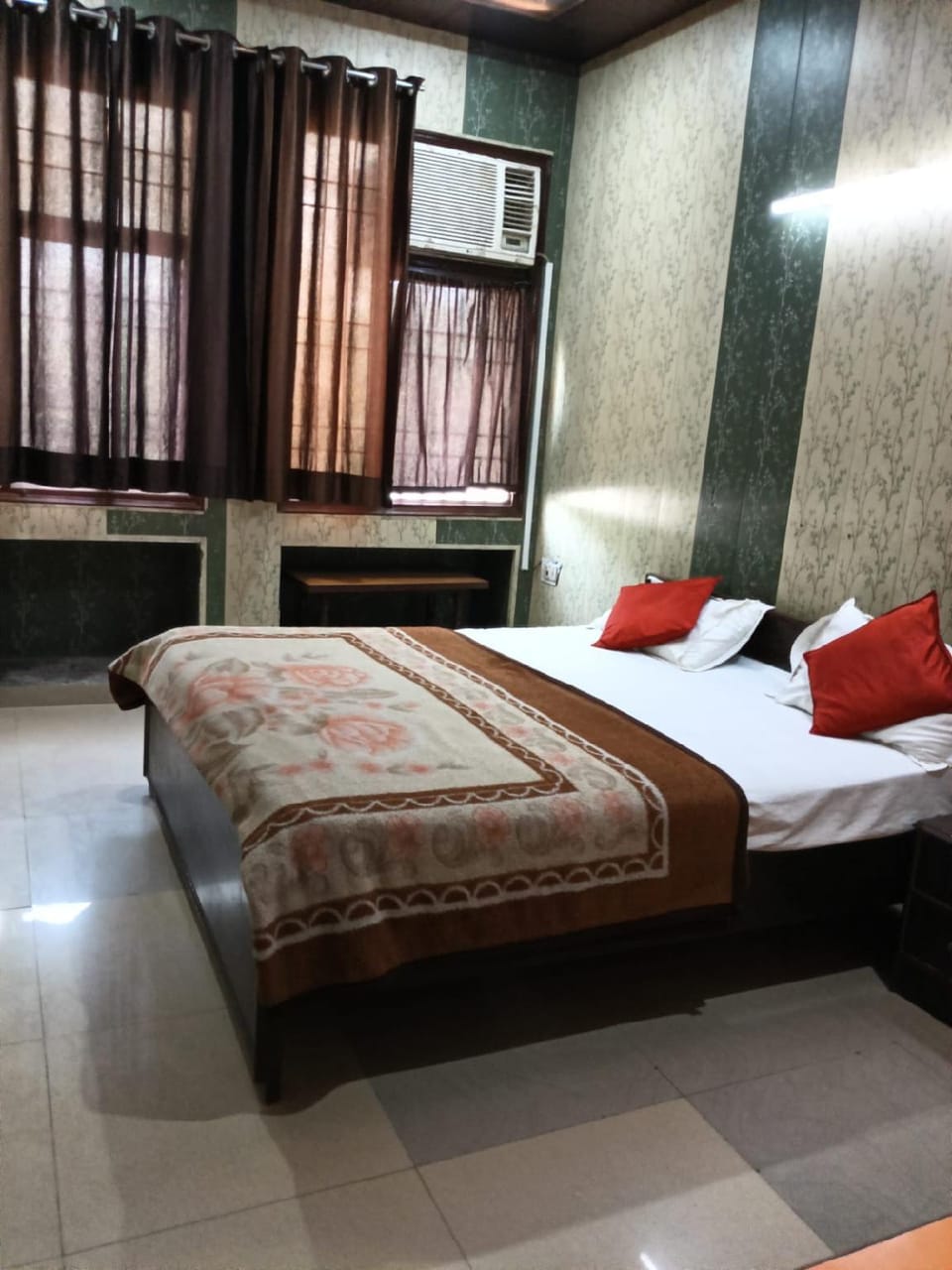 HOTEL D R RESIDENCY Hotel in Agra