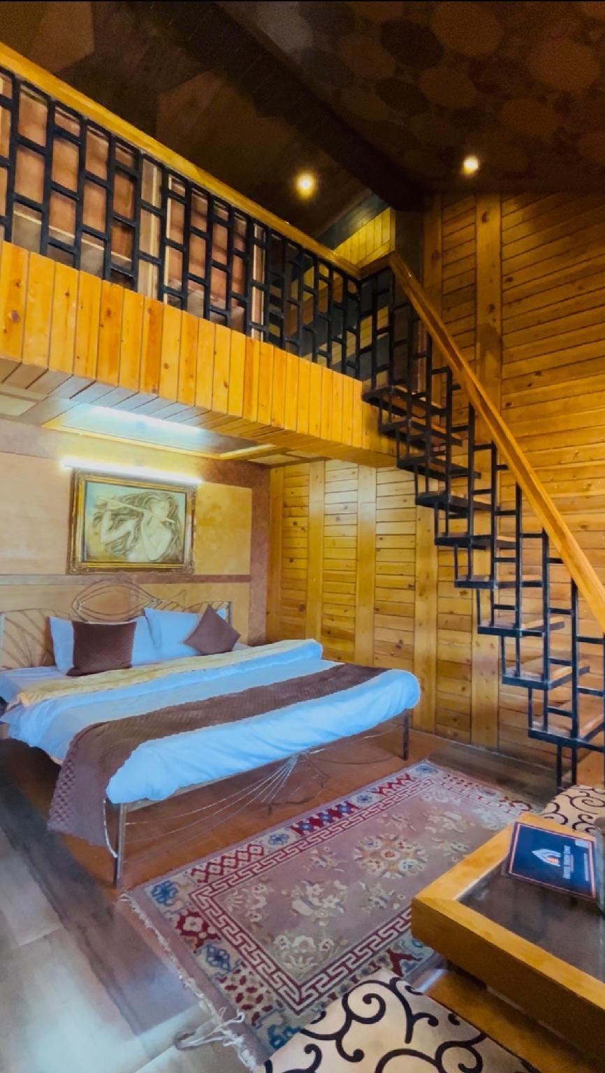 HOTEL SNOWLINE  Hotel in Manali