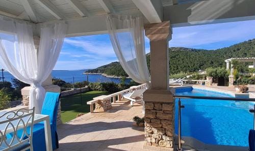 Villa Stone House Poplat Hotel in Dubrovnik-Neretva County
