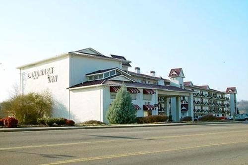 Landmark Inn Motel in Sevierville