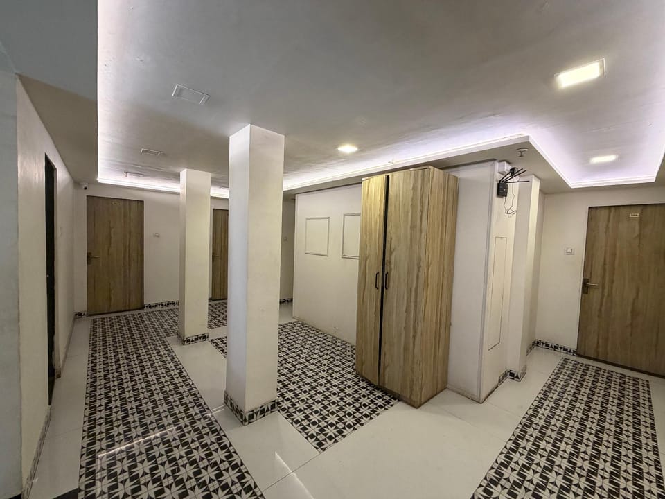 Hotel Shreenidhi Vashi Hotel in Maharashtra