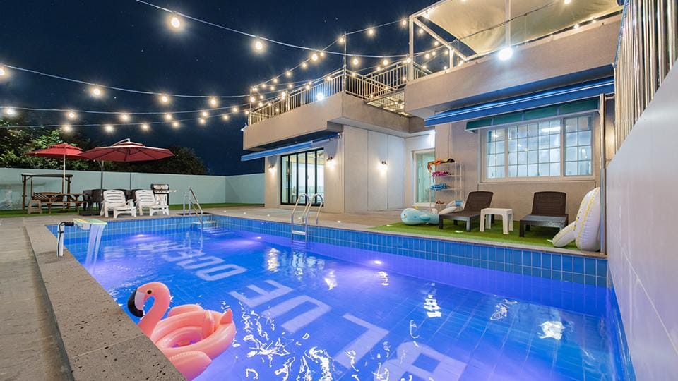 Yeosu Daltteuri Mondang Hotel in South Korea