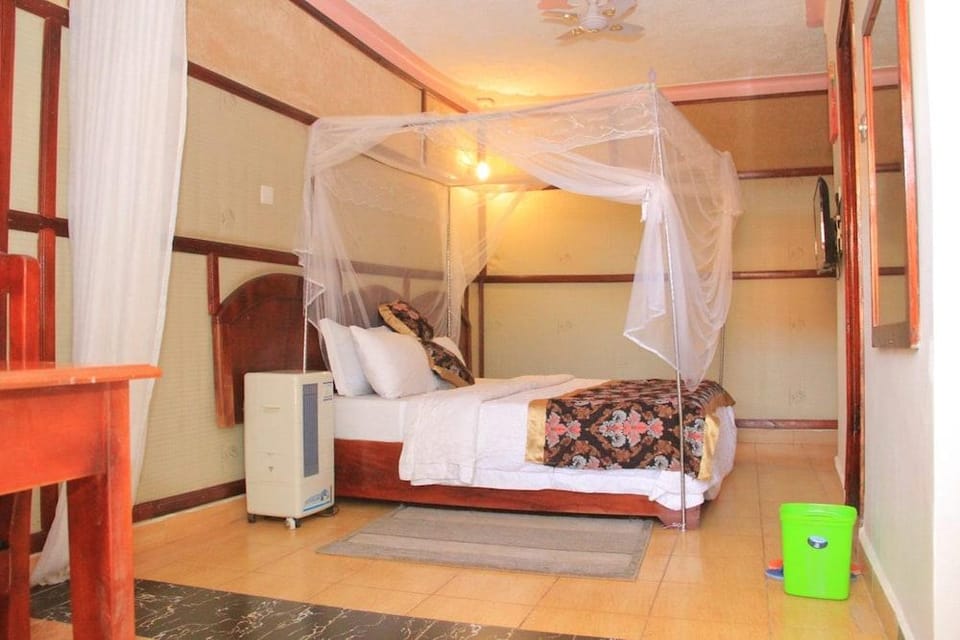 Boulevard Excelsior Motel Hotel in Uganda