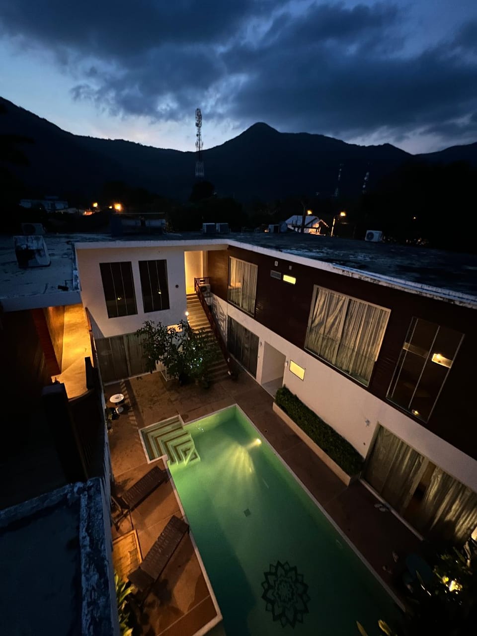 Swimming pool