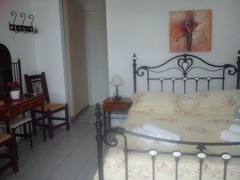 Pension Ageliki Hotel in Milos