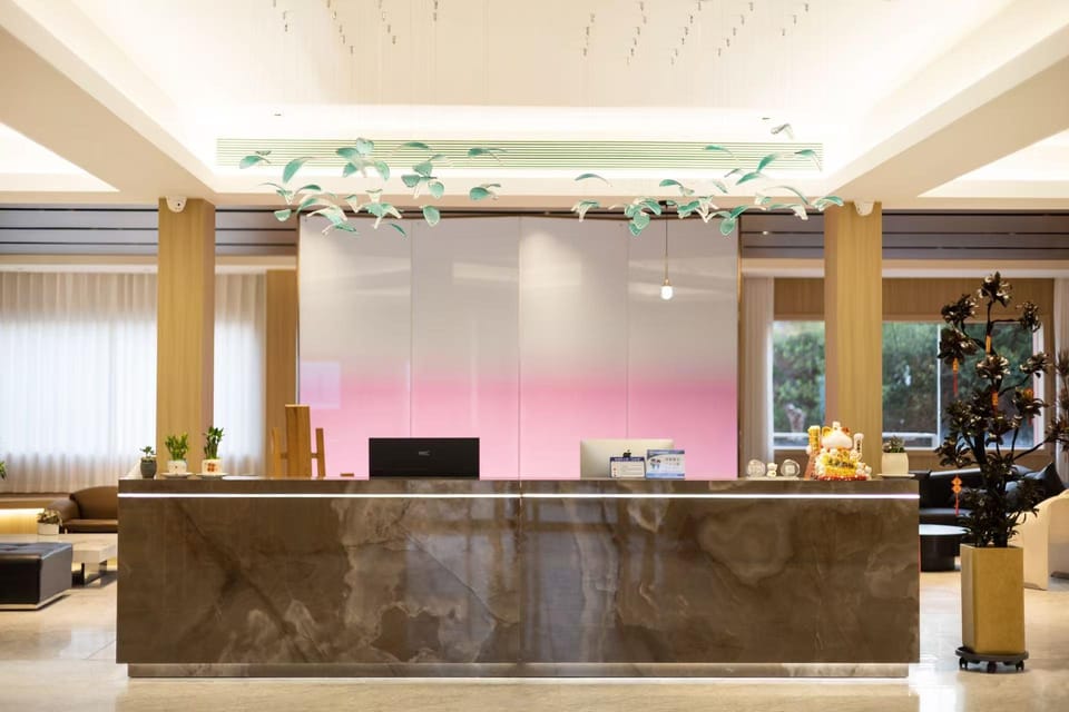 沃德踏浪酒店（青岛崂山风景区仰口海水浴场店） Bed and Breakfast in Qingdao