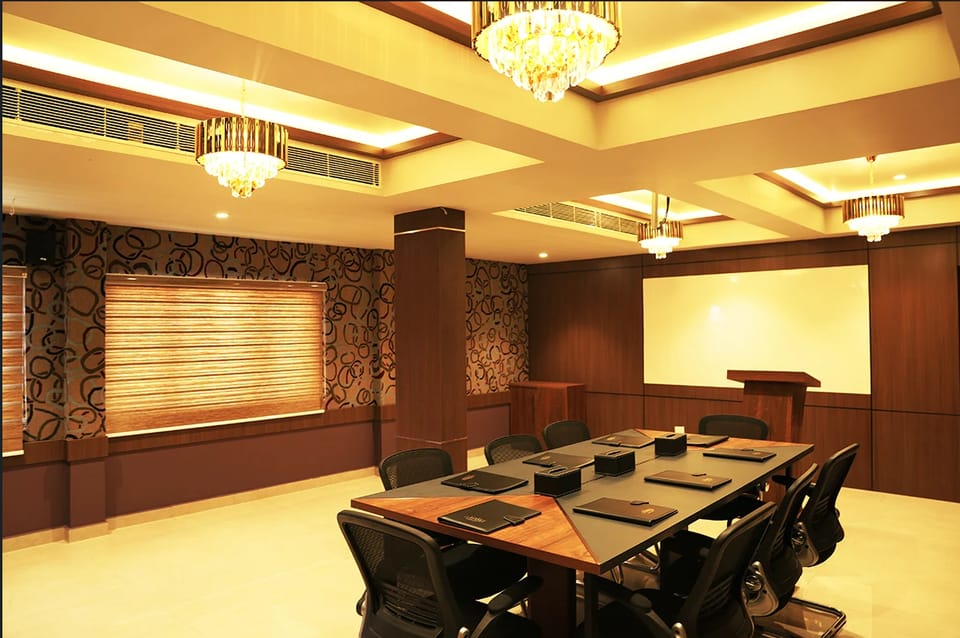KOTTAYAM ATHIRA RESIDENCY Hotel in Kottayam