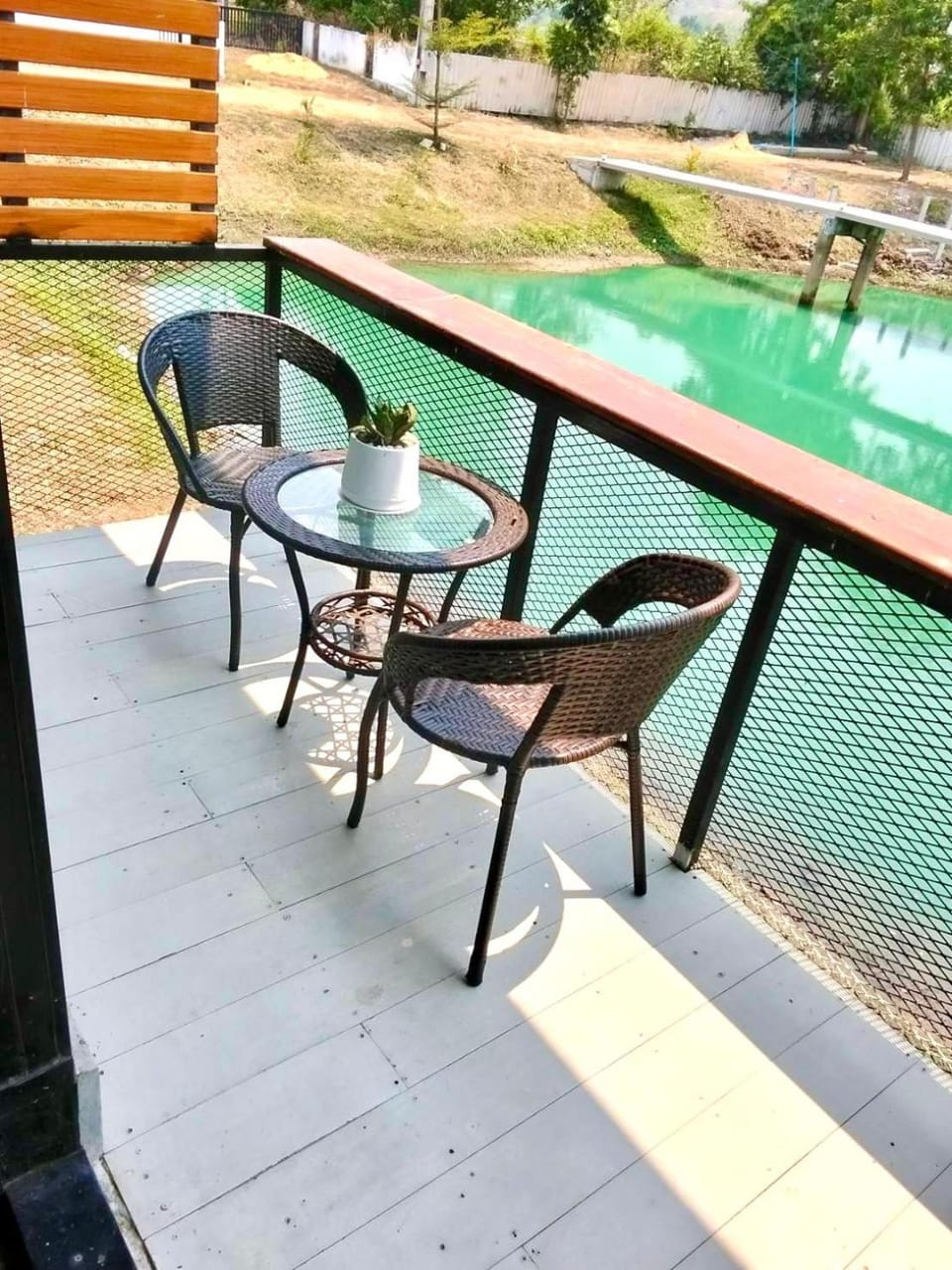 ที่หลับ ที่นอน place to sleep Resort in Laos
