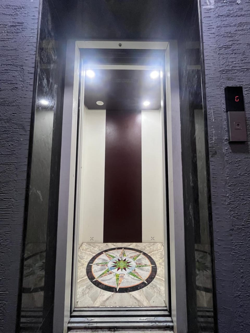 Honey Bee Hotels - Iyyappanthangal Hotel in Chennai
