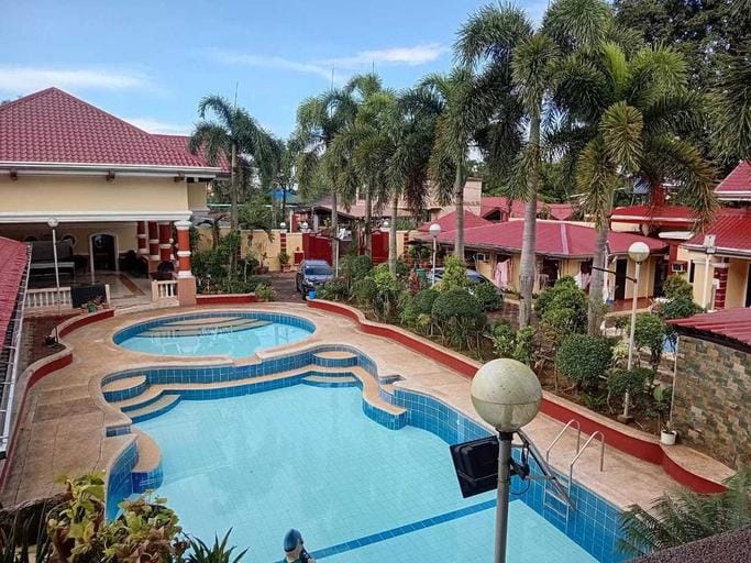 Townhouse Sentosa Elenita Private Resort Hotel in Calabarzon