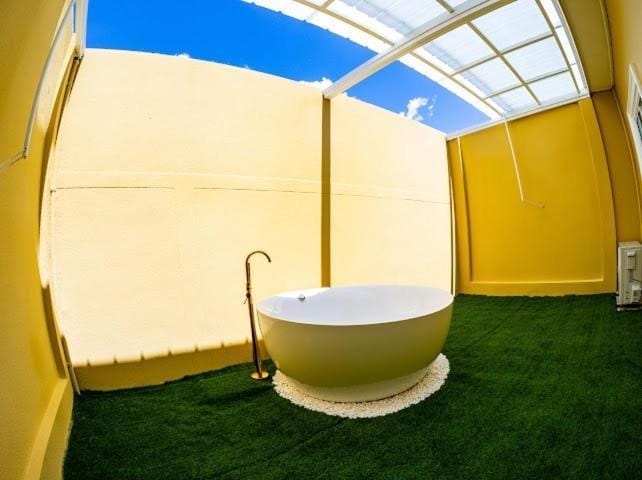 British Hill Resort สัตหีบ บางเสร่ ช่องเเสมสาร Resort in Chon Buri Changwat