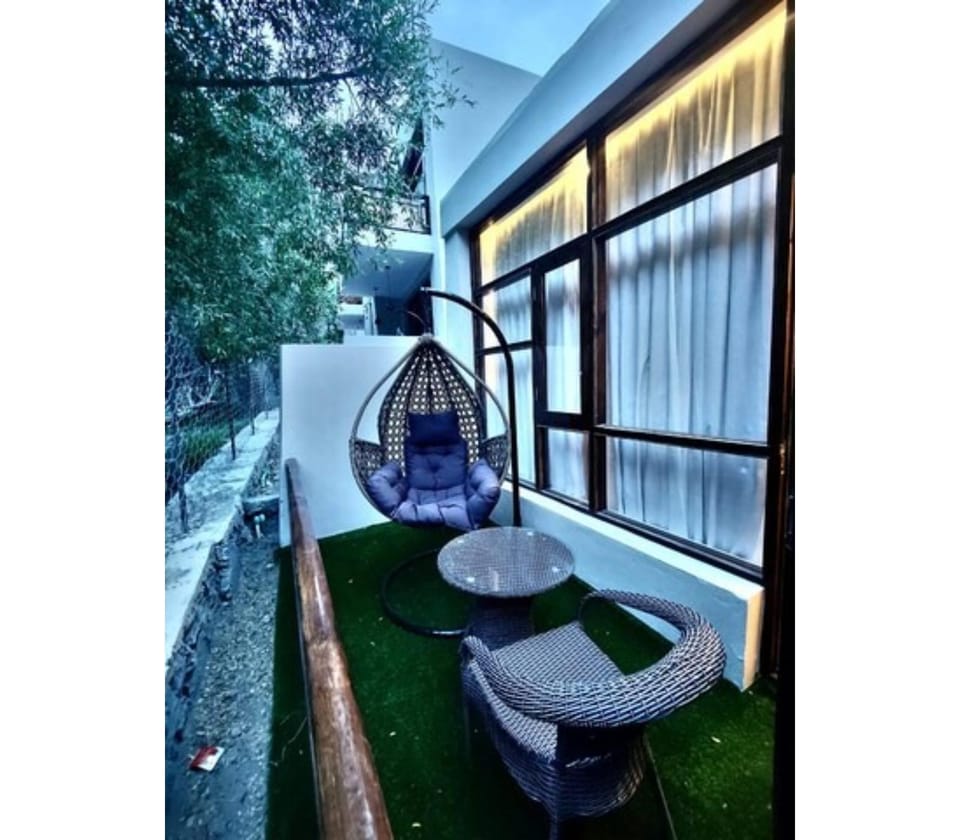 Desert Oasis Camp And Resort Hotel in India