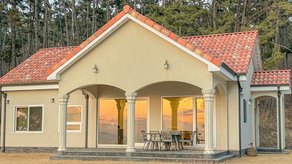 Taean Casa Solpino Hotel in South Korea