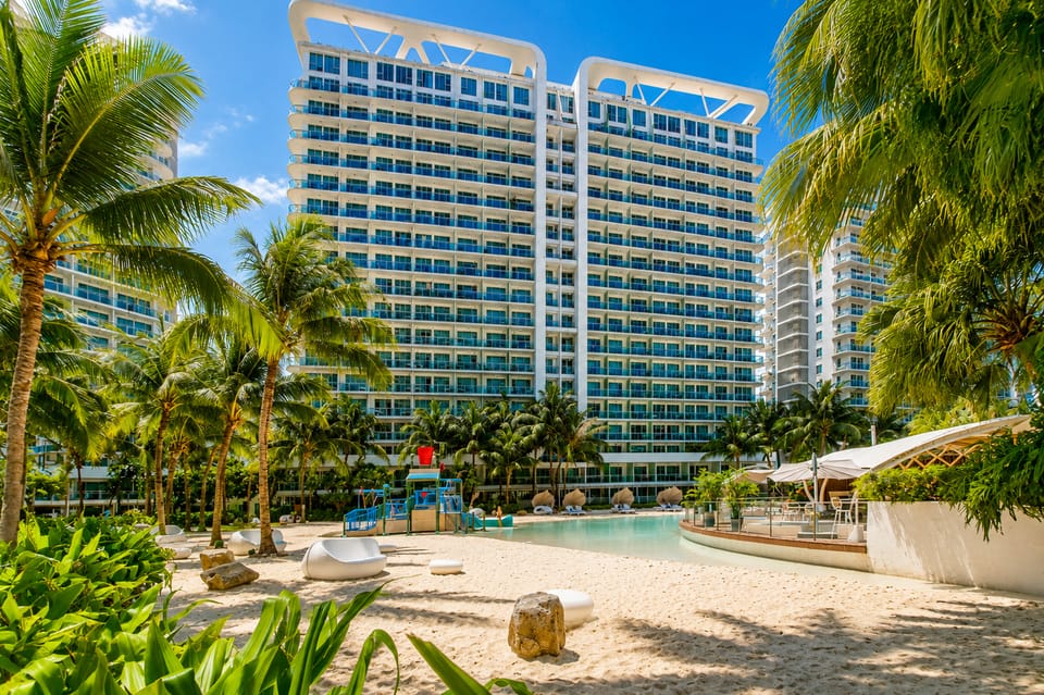 Azure Urban Resort Suites Resort in Paranaque