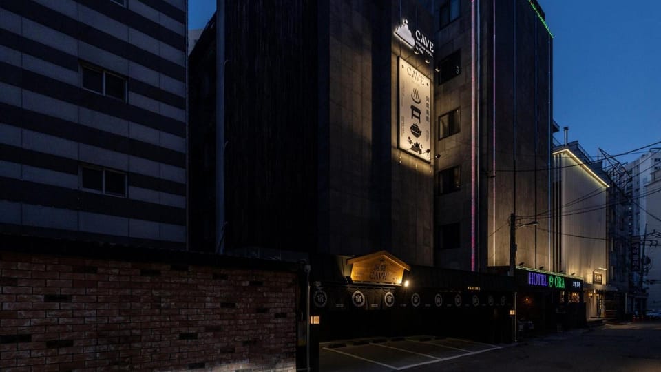 Cave Ryokan Hotel by Anook Incheon Bupyeong Station Motel in Gyeonggi-do