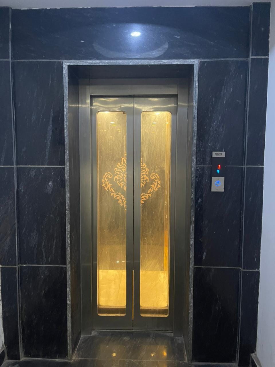 Lumera Grand Hotel in Delhi