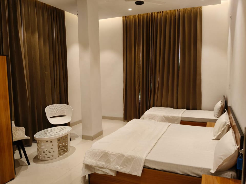 Giridhar Nikunj Inn in Uttar Pradesh