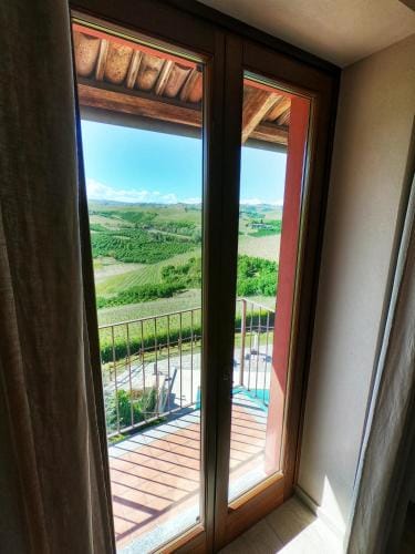 Poggio dei Farinetti Hotel in Liguria