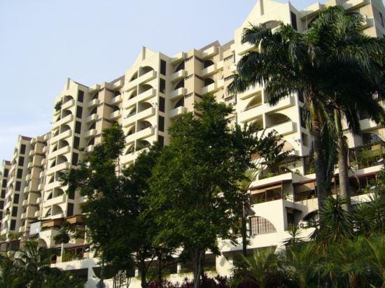 Mount Austin Muji Style 4 pax Deluxe Room Hotel in Johor Bahru
