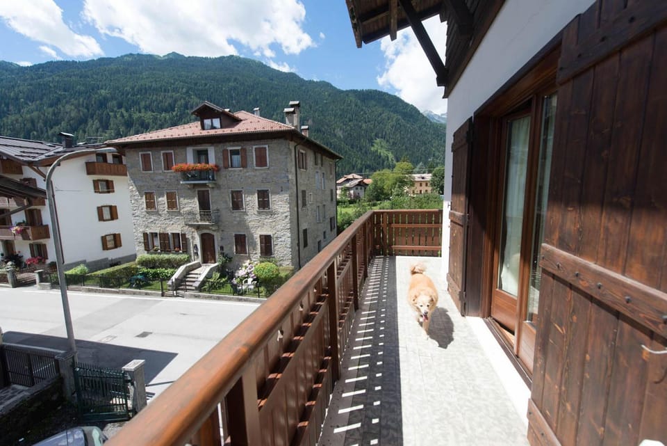 Residence Alpen Casavacanze Hotel in Pinzolo