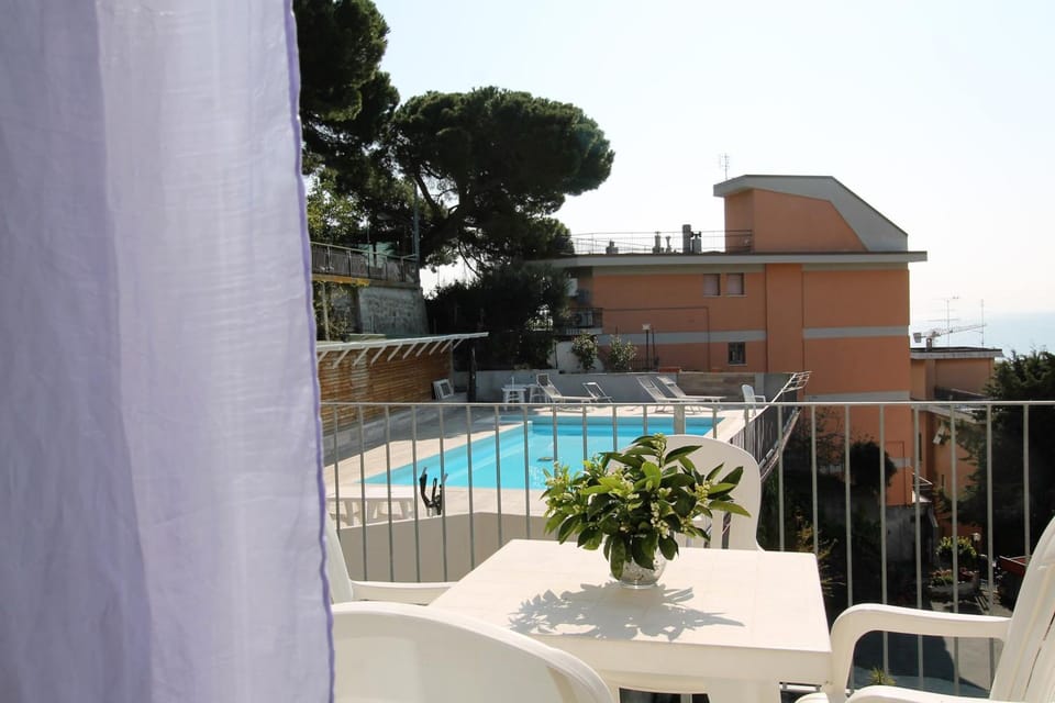 Residence Felice Hotel in Celle Ligure